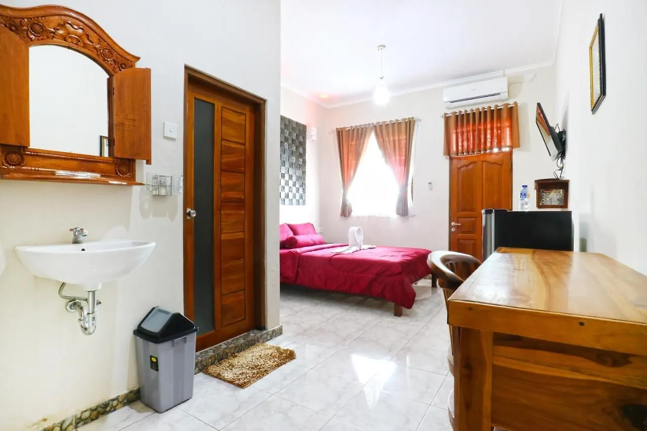 Kawali Homestay Kuta Kuta  Guest house